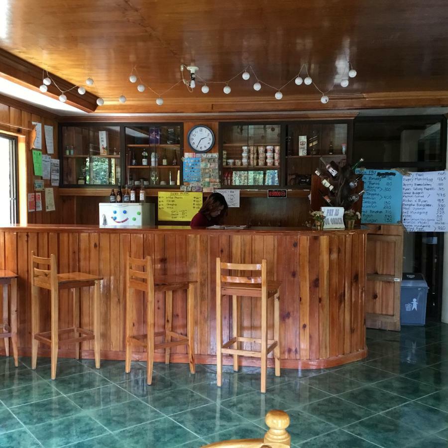 בנאווה Trekkers Lodge And Cafe מראה חיצוני תמונה